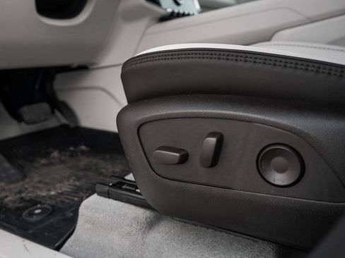 New 2026 GMC Acadia Denali w/ Super Cruise Package image 20