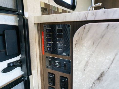 Used 2017 Mercedes-Benz Sprinter 3500 image 22