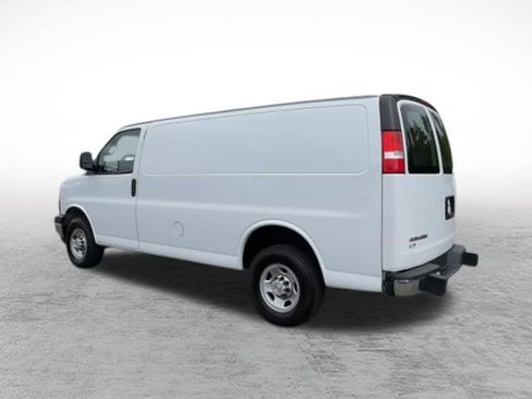 Used 2024 Chevrolet Express 2500 w/ Driver Convenience Package RWD image 6