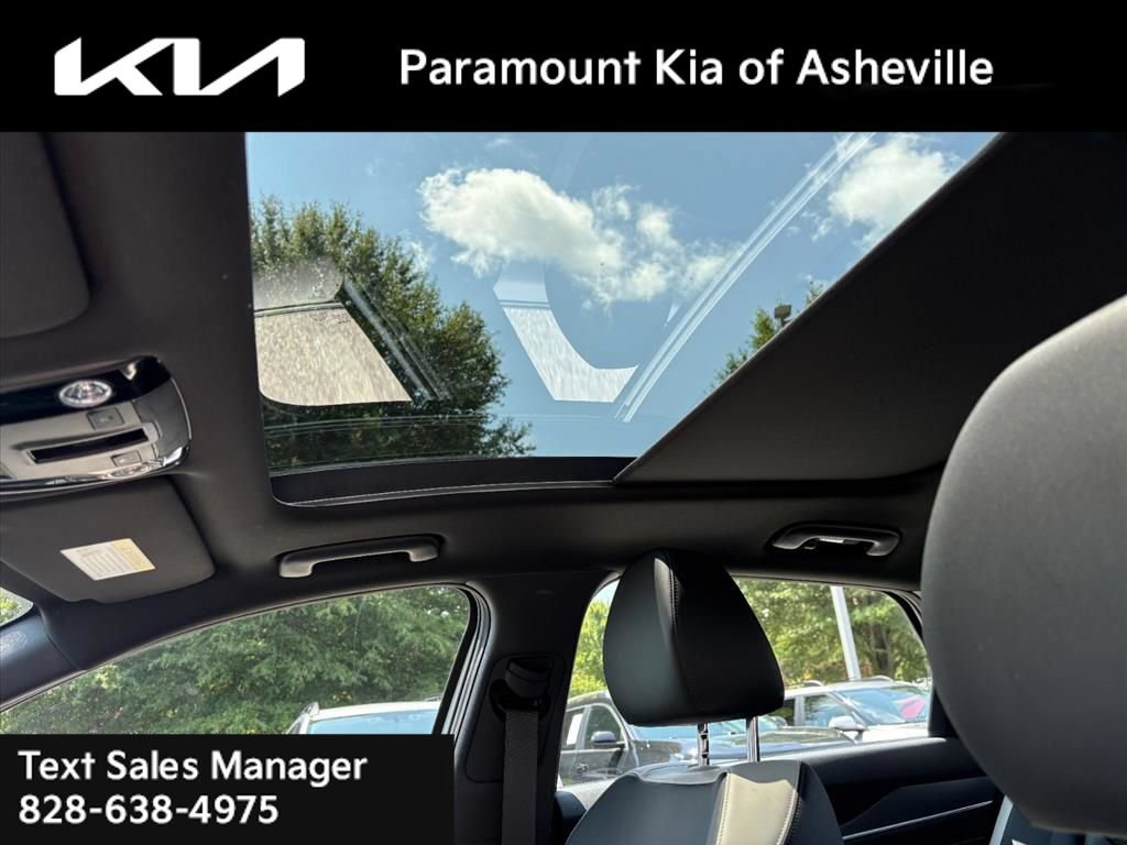 Certified 2025 Kia K5 GT-Line w/ GT-Line Premium Package AWD/4WD image 14