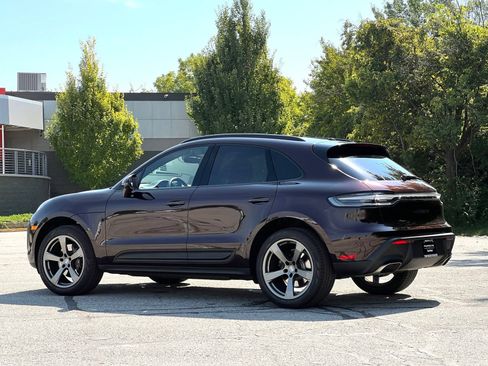 Certified 2026 Porsche Macan AWD/4WD image 3