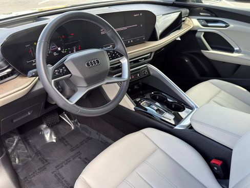 Certified 2025 Audi Q5 Premium w/ Premium Plus AWD/4WD image 11