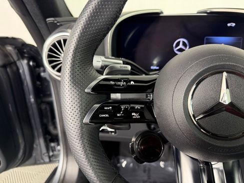 Used 2022 Mercedes-Benz SL 63 AMG 4MATIC image 25
