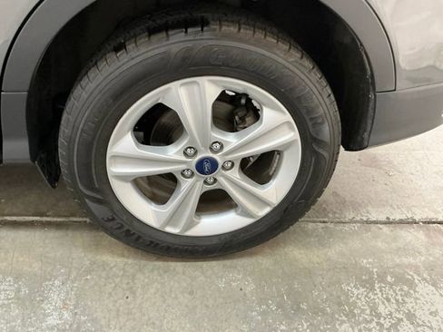 Used 2015 Ford Escape SE image 10