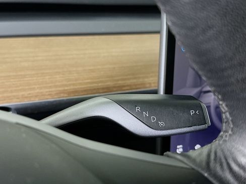 Used 2023 Tesla Model Y Long Range image 23