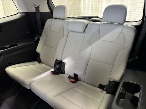 Used 2022 Kia Telluride EX w/ EX Premium Package AWD/4WD image 15