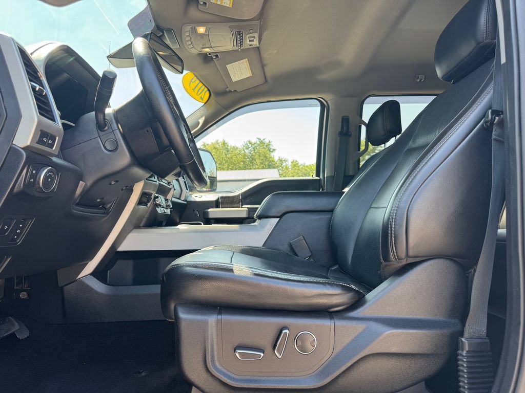 Used 2019 Ford F350 Lariat w/ Lariat Ultimate Package AWD/4WD image 25