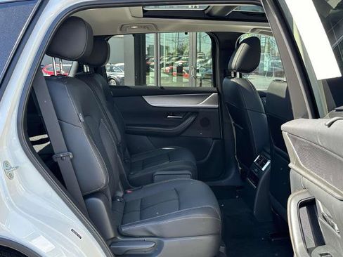 Used 2024 MAZDA CX-90 Plug-In Hybrid w/ Premium Pkg image 12