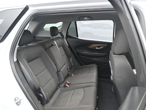 Used 2020 GMC Terrain SLE image 28