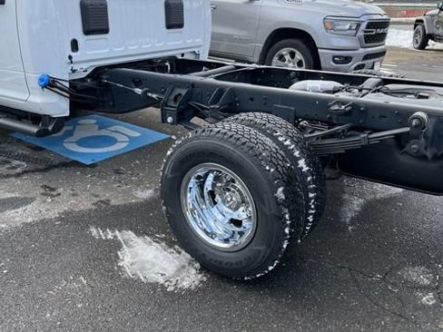 New 2026 RAM 3500 Tradesman AWD/4WD image 4