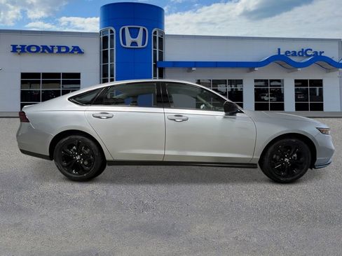 New 2025 Honda Accord SE image 7