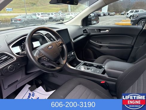 Used 2021 Ford Edge SE image 17