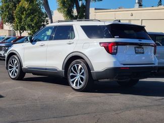 Used 2025 Ford Explorer ST-Line w/ Premium Package RWD video 2