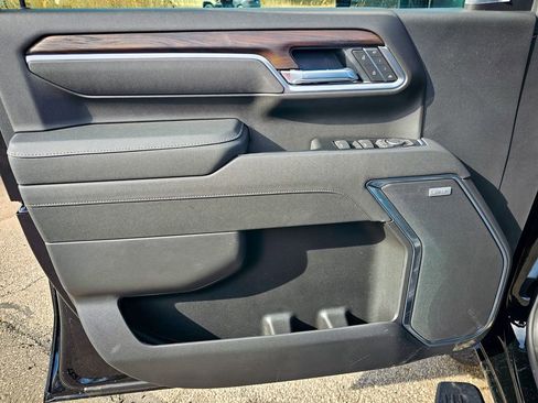 New 2026 GMC Sierra 2500 SLT w/ Max Trailering Package AWD/4WD image 12