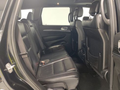Used 2020 Jeep Grand Cherokee Limited w/ Premium Lighting Group AWD/4WD image 19