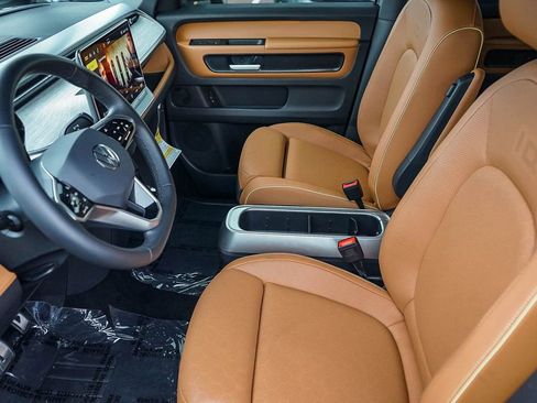 Used 2025 Volkswagen ID. Buzz Pro S RWD image 21