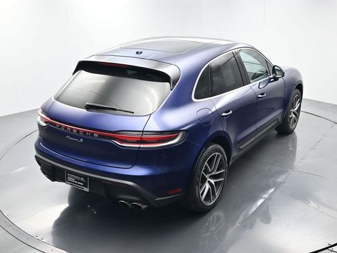 Certified 2022 Porsche Macan S AWD/4WD image 39