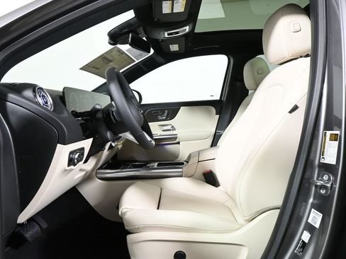 New 2026 Mercedes-Benz GLA 250 4MATIC image 3