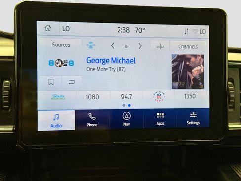 Used 2023 Ford Explorer ST-Line w/ Class IV Trailer Tow Package image 9