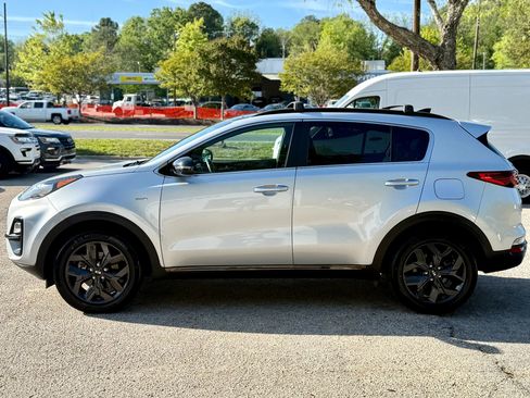 Used 2020 Kia Sportage S w/ S Sunroof Package image 8