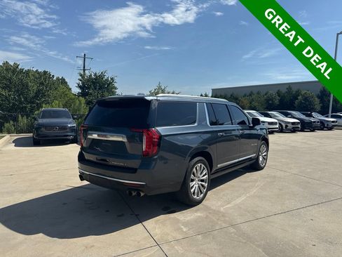 Used 2021 GMC Yukon XL Denali w/ Denali Ultimate Package AWD/4WD image 5