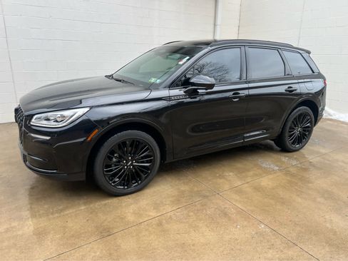 Used 2023 Lincoln Corsair Reserve w/ Equipment Group 202A image 1