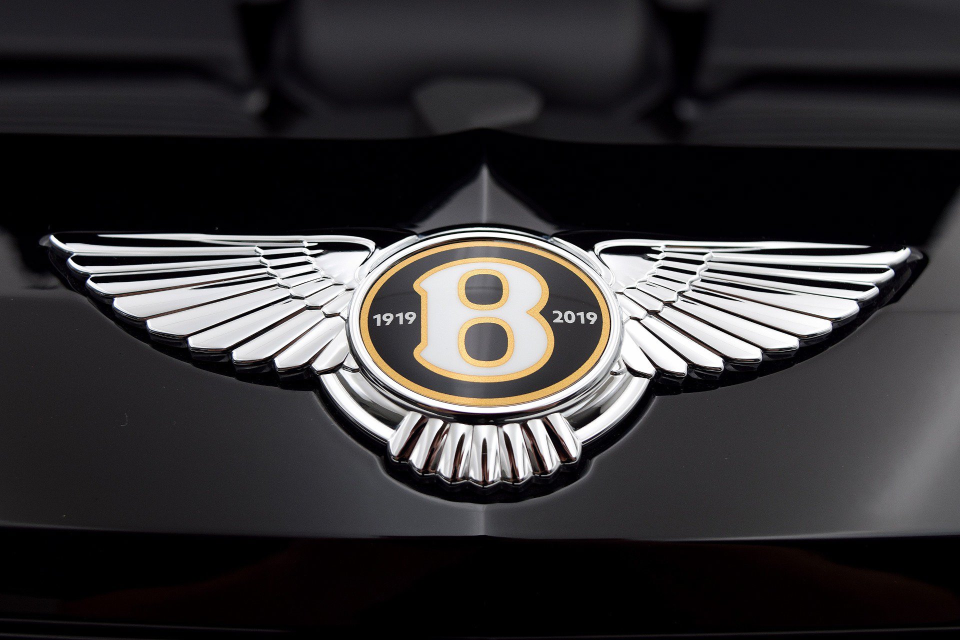 Used 2019 Bentley Bentayga AWD/4WD image 8