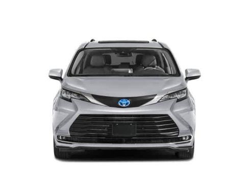 Used 2021 Toyota Sienna XLE AWD/4WD image 5