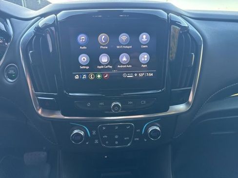 Used 2024 Chevrolet Traverse LT image 19