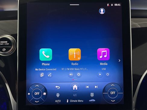 Used 2026 Mercedes-Benz GLC 300 image 23