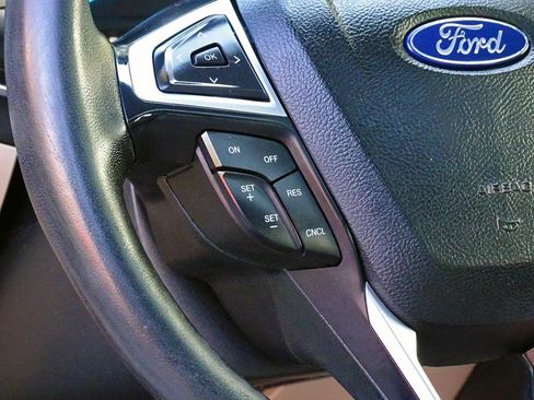Used 2018 Ford Fusion SE w/ Fusion SE Technology Package FWD image 44