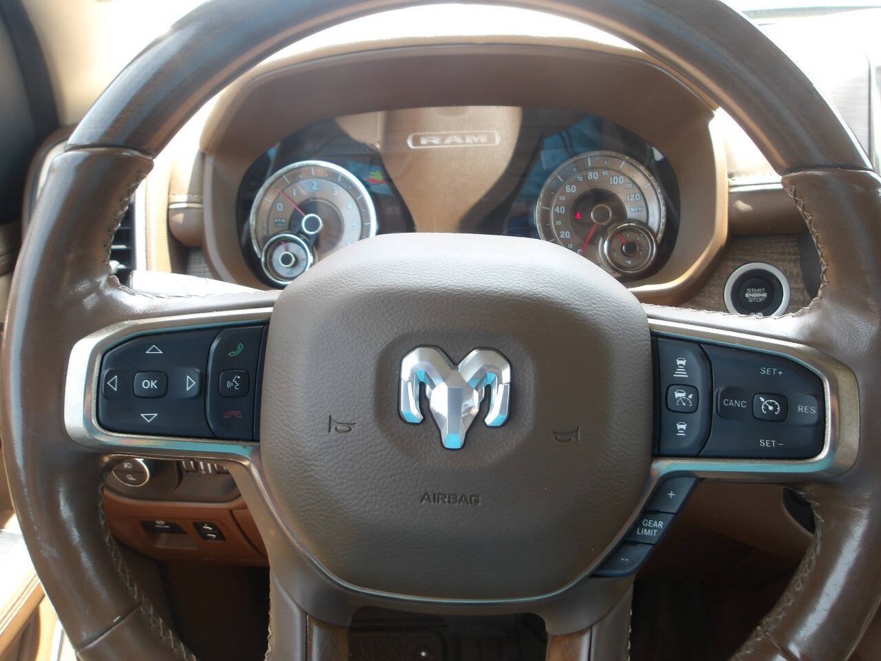 Used 2020 RAM 1500 Limited AWD/4WD image 15
