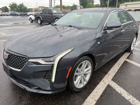 Used 2021 Cadillac CT4 Luxury w/ Sun And Sound Package RWD image 3