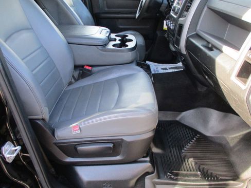 Used 2016 RAM 3500 Tradesman w/ Popular Equipment Group image 27