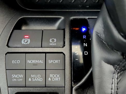 Used 2025 Toyota RAV4 LE AWD/4WD image 42