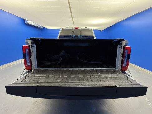 Used 2026 Ford F350 Platinum w/ Tremor Off-Road Package image 30