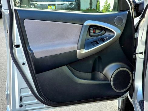 Used 2007 Toyota RAV4 Base image 22