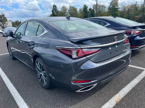 New 2025 Lexus ES 350 w/ Premium Package image 2