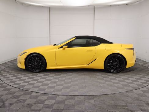 Used 2021 Lexus LC 500 Convertible image 16
