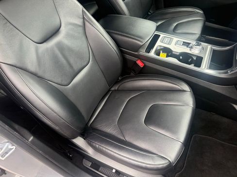 Used 2022 Ford Edge Titanium AWD/4WD image 52