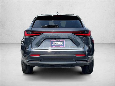 Used 2025 Lexus NX 250 FWD w/ Towing Package (2000 Lbs) image 4
