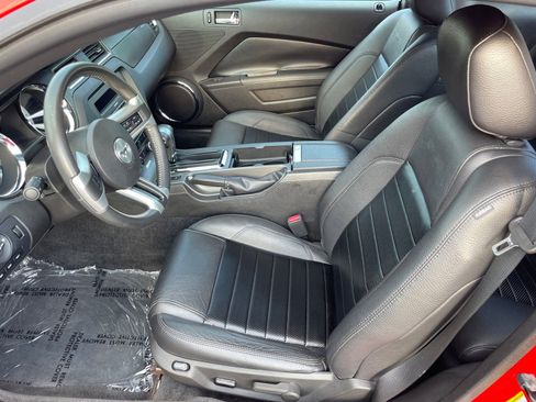 Used 2011 Ford Mustang GT Premium w/ 402A Rapid Spec Order Code RWD image 9