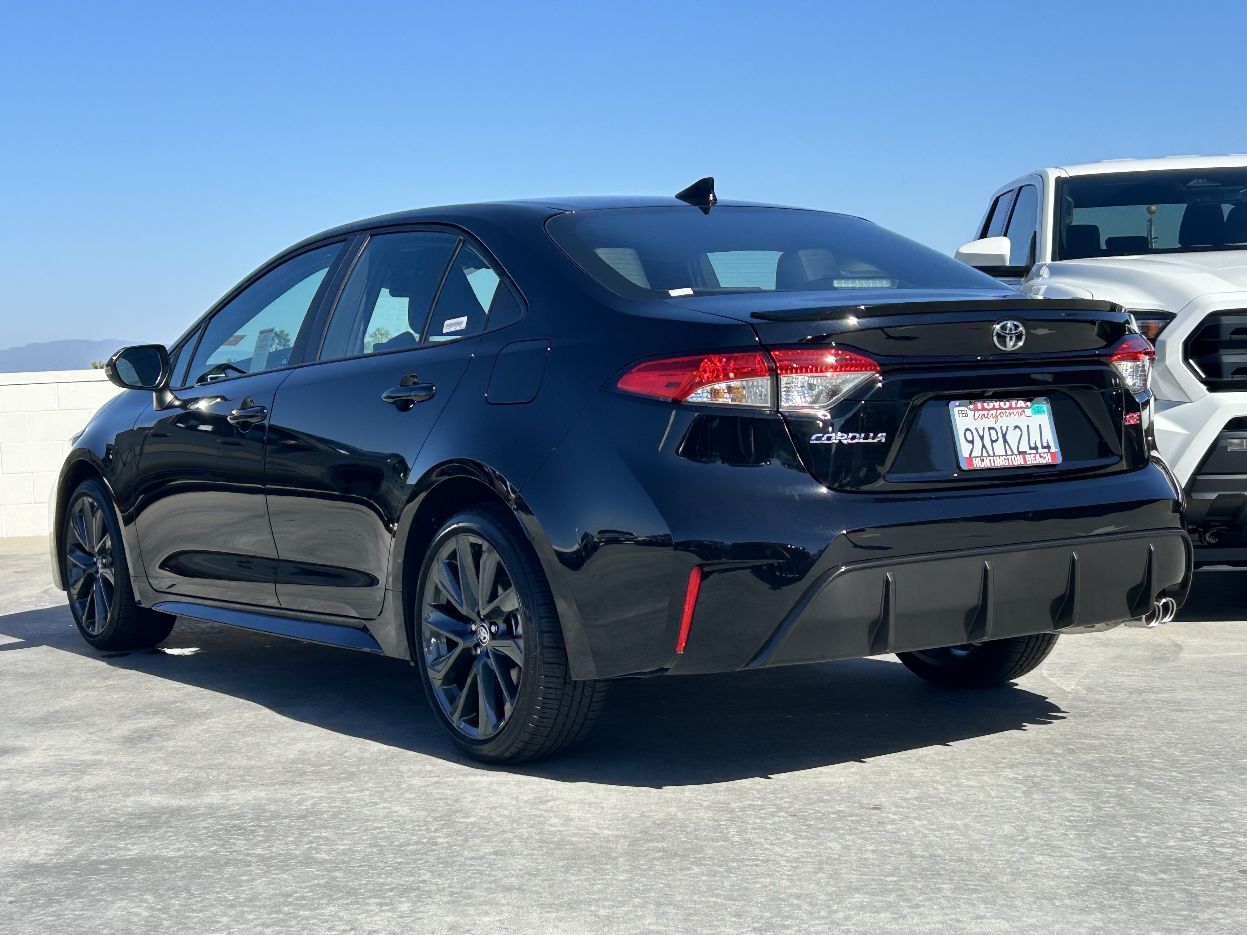 Certified 2026 Toyota Corolla SE FWD image 5
