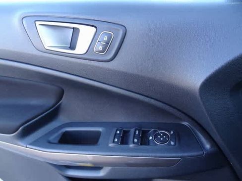 Used 2021 Ford EcoSport SE image 14