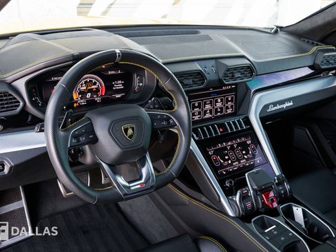 Used 2019 Lamborghini Urus image 23