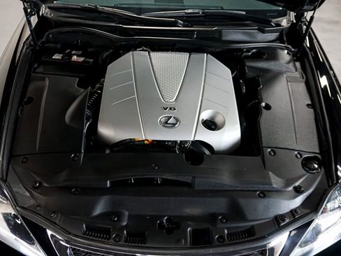 Used 2013 Lexus IS 350C w/ Luxury Pkg RWD image 16