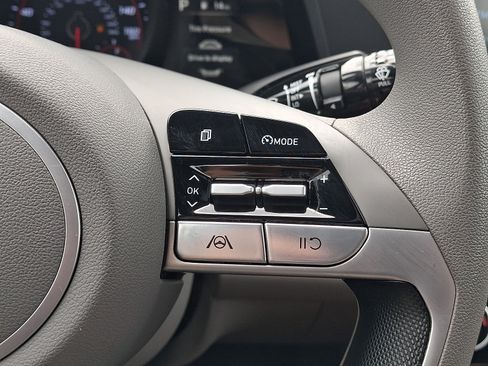 Certified 2023 Hyundai Elantra SEL FWD image 21