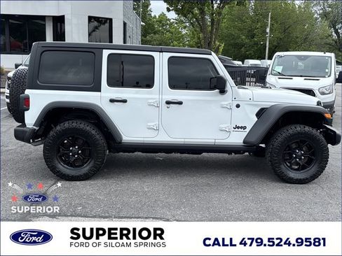 Used 2024 Jeep Wrangler Unlimited Sport AWD/4WD image 2