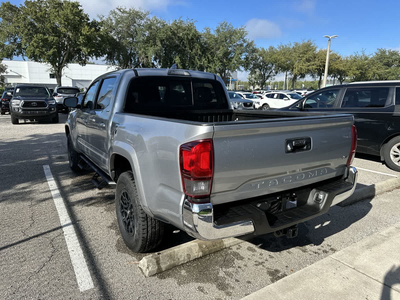 Used 2021 Toyota Tacoma SR5 RWD image 6