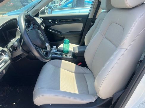 Used 2023 Honda Civic Touring image 3